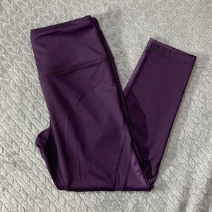 Victoria’s Secret Sport Knockout Capri Plum Leggings Size S